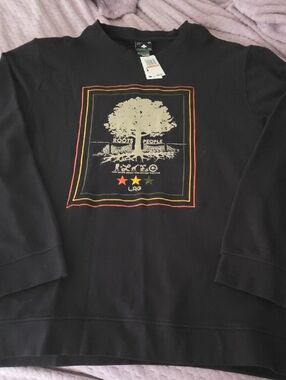 Life Is Good Black Crewneck Sweatshirt with Tree Graphic and Multi-Color Frame